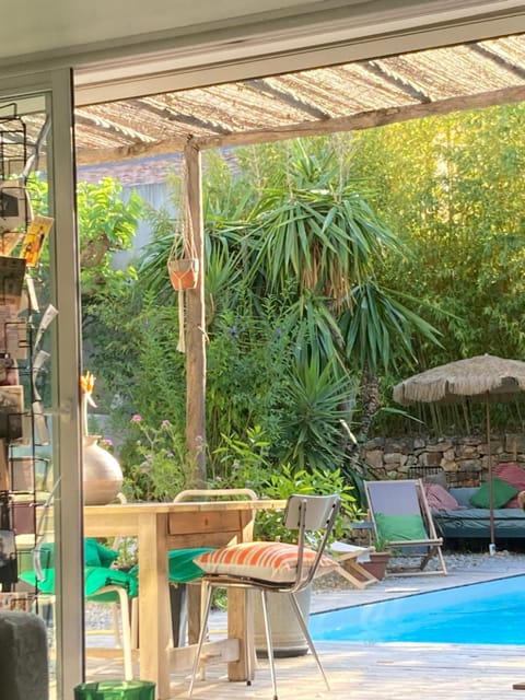 Maison d hôtes LA VILLA MADELEINE Bed and Breakfast in Sanary-sur-Mer