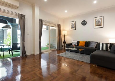 Property building, Communal lounge/ TV room, Living room, Entertainment