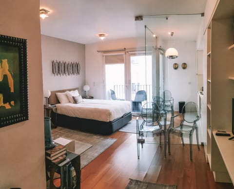 Photo of the whole room