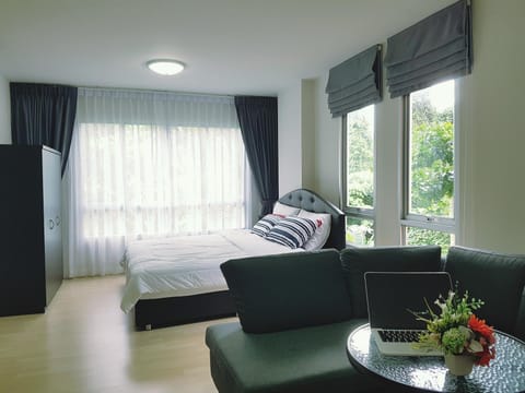 Living room, Bedroom