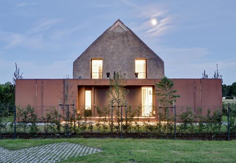 Property building, Day, Garden, Garden view