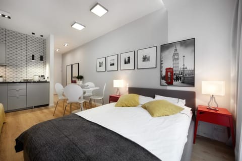 Dining area, Bedroom