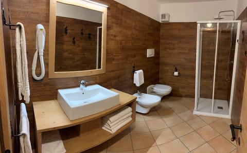 Residence Ronchi Bed and Breakfast in Molveno