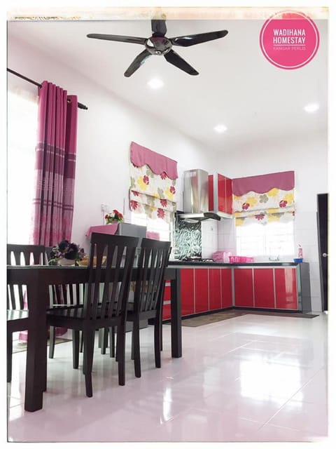 Communal kitchen, On site