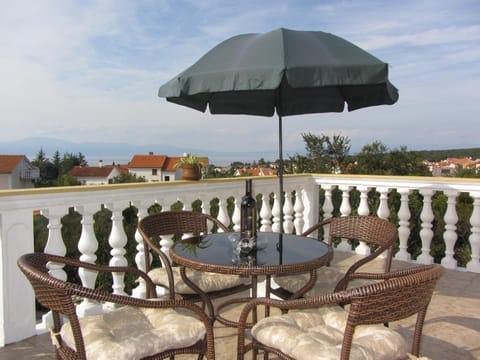 View (from property/room), Balcony/Terrace, City view, City view, Garden view, Sea view, Sea view, Inner courtyard view