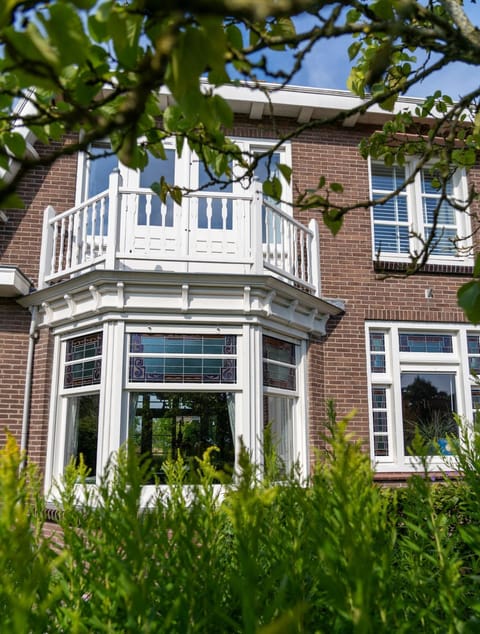ootmen House in Wolphaartsdijk