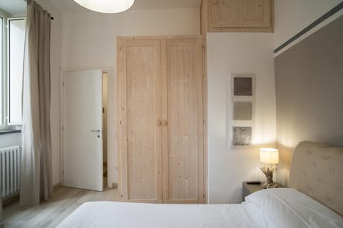 Kitchen or kitchenette, Bedroom