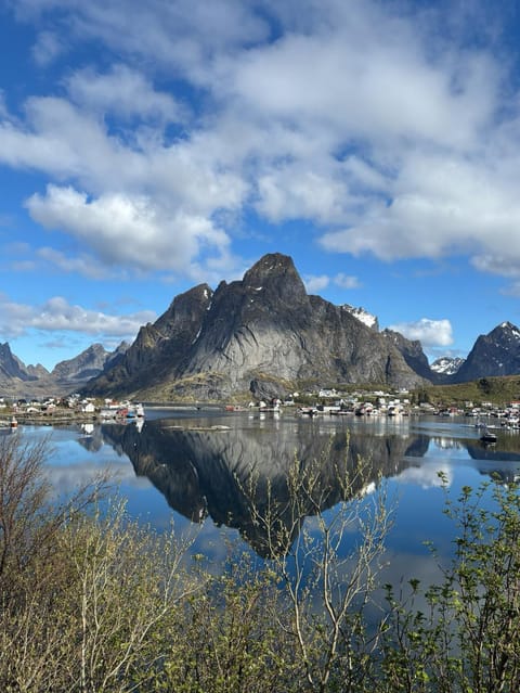 Nearby landmark, Natural landscape