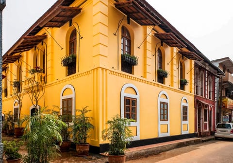 Property building, Facade/entrance