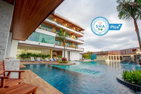 Property building, Swimming pool