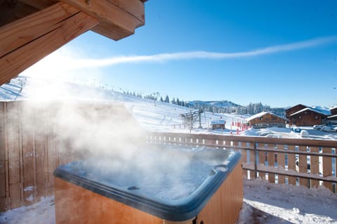 Winter, Hot Tub, Mountain view