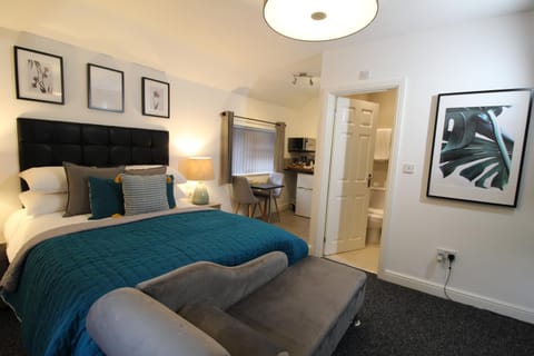 Holcombe House Apartment hotel in Wolverhampton