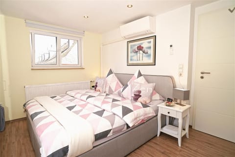 Moseltraum-Fewo mit Klimaanlage-Burgblick und Balkon Apartment in Graach an der Mosel