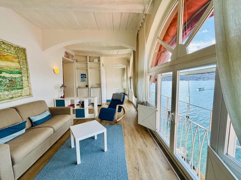 View (from property/room), Living room, Seating area