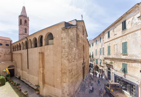 Day, On site, City view, Landmark view