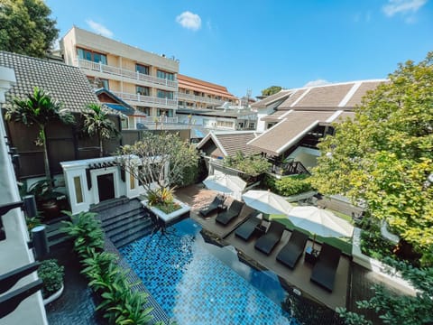 Property building, Garden view, Swimming pool