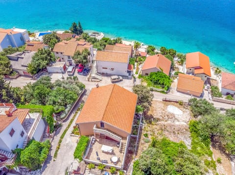 Property building, Day, Neighbourhood, Bird's eye view, Beach, Street view, Location