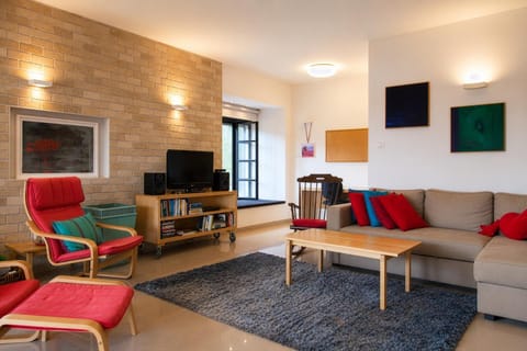 TV and multimedia, Living room
