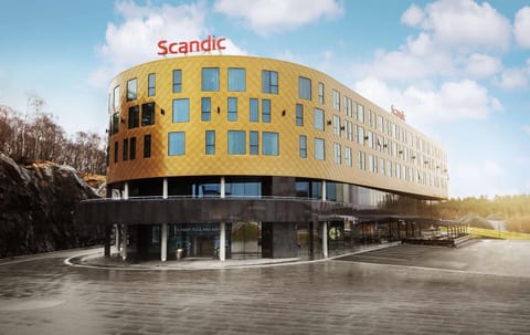 Property building, Facade/entrance, On site