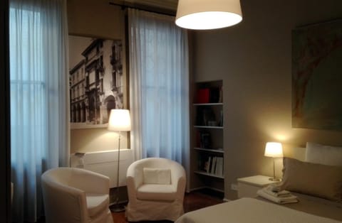 Library, Decorative detail