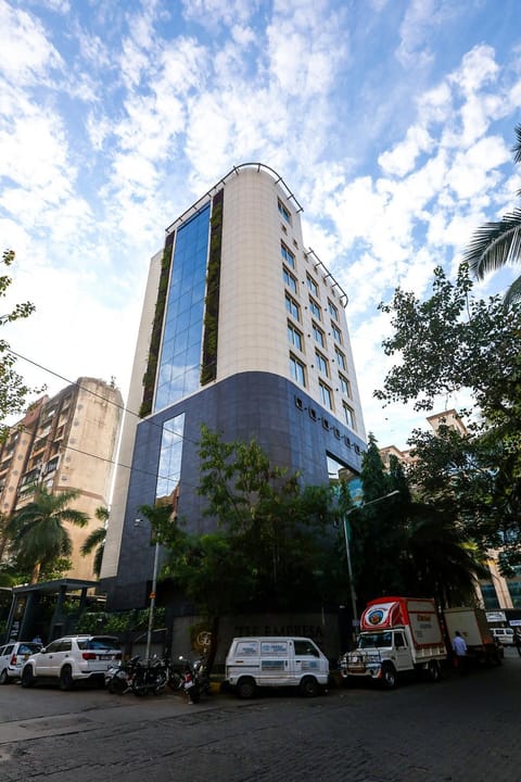 Property building, Facade/entrance
