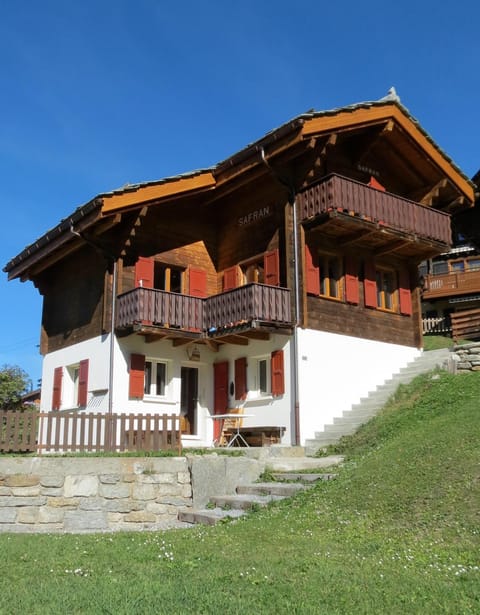 Property building, Facade/entrance, Garden, Other, Garden view