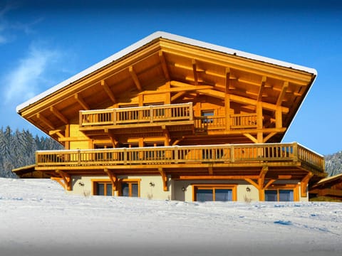 Property building, Day, Natural landscape, Winter