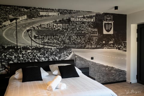 La Reine Hôtel & Restaurant Hotel in Wallonia, Belgium