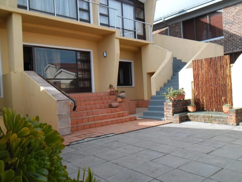 Property building, Patio, Day