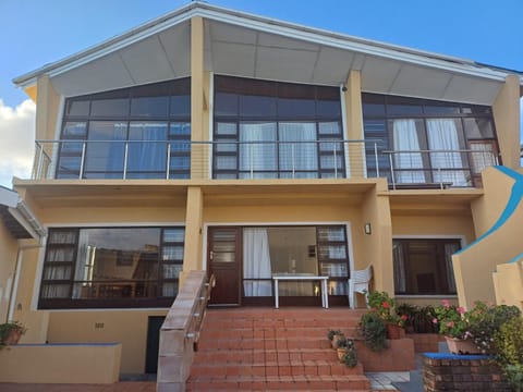Property building, Patio, Day, View (from property/room), Balcony/Terrace
