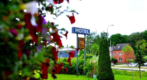 Property building, Area and facilities