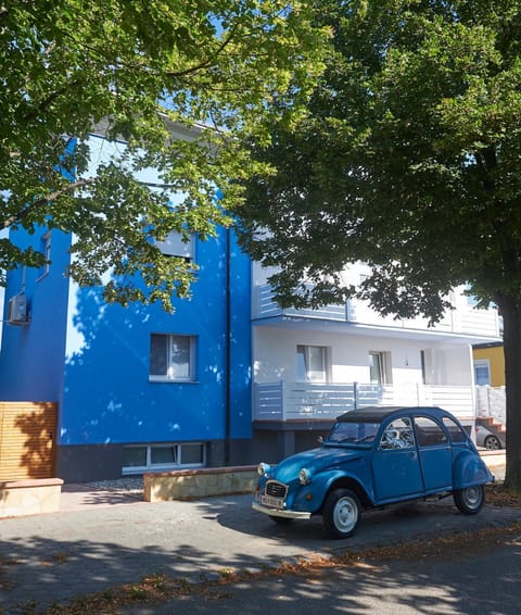 Property building, Parking