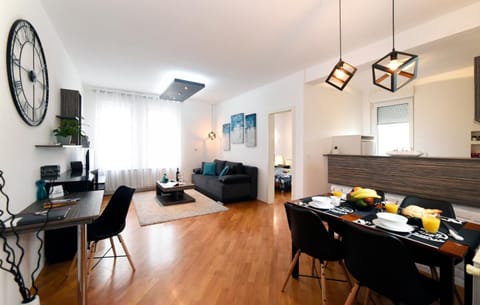Living room, Seating area, Dining area