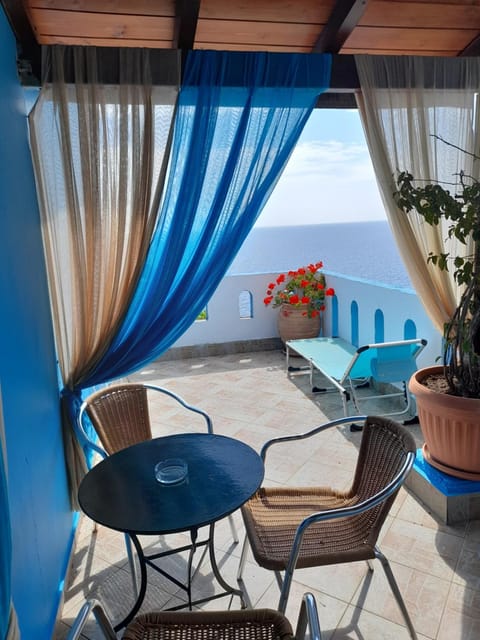 Natural landscape, Balcony/Terrace, Sea view