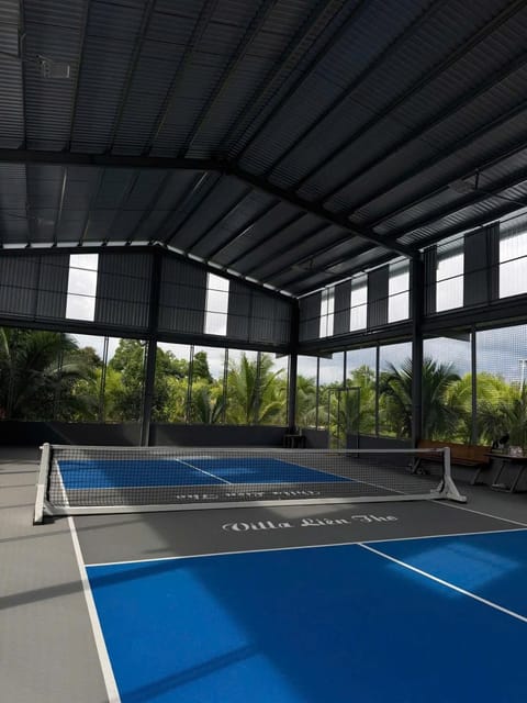 Fitness centre/facilities, Tennis court