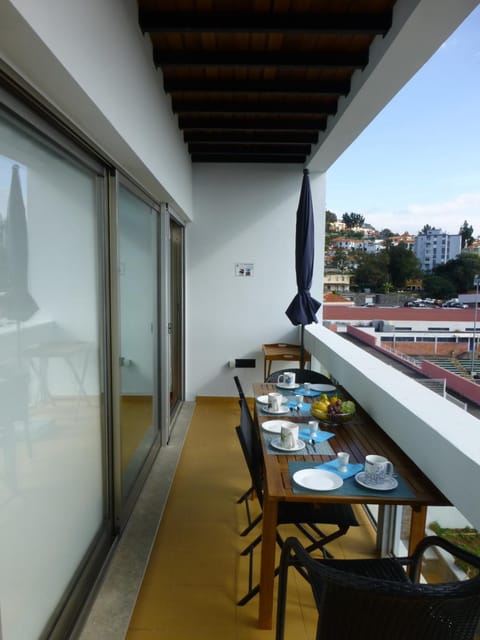 Balcony/Terrace, Area and facilities