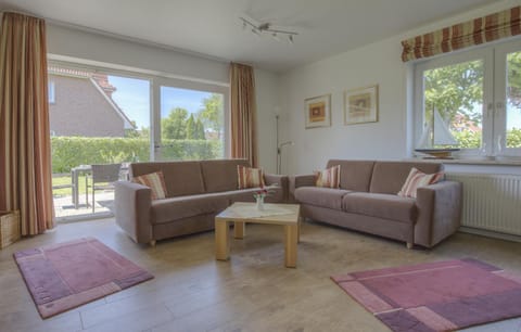 Day, Photo of the whole room