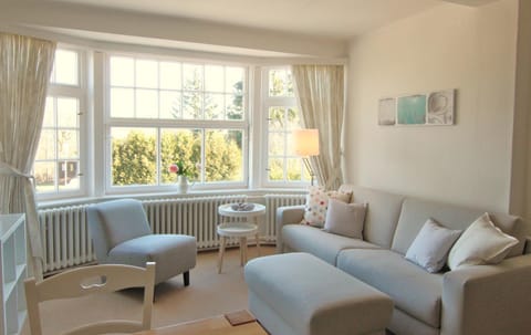 View (from property/room), Living room, Photo of the whole room, Seating area