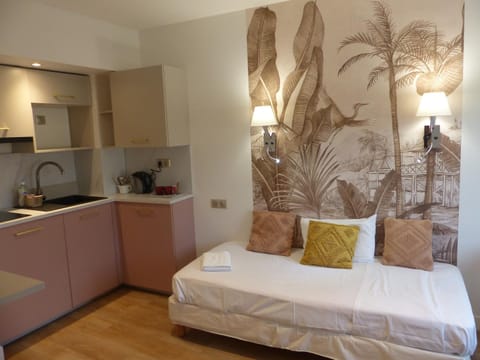 Logis Hôtel Louise de Savoie Hotel in Blois