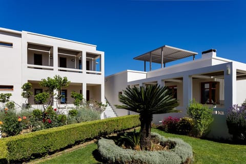 Property building, Garden, Garden, Garden view, Garden view