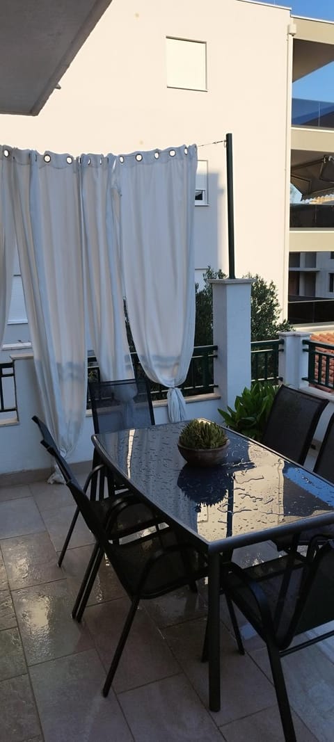 House Lipo Bed and Breakfast in Makarska