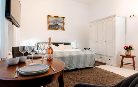 Kapitaenshaus-Lassen-Zimmer-Santa-Maria Bed and Breakfast in Westerland