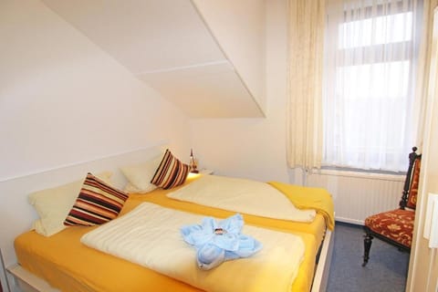 Kapitaenshaus-Lassen-Zimmer-Odysseus Bed and Breakfast in Westerland