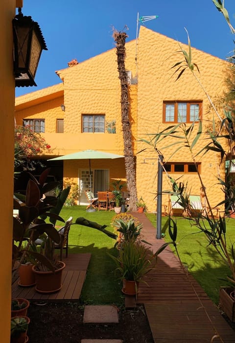 Property building, Day
