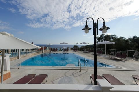 Sea view, sunbed