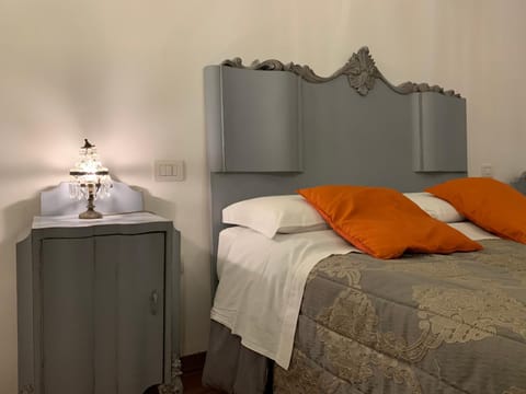 Le stanze di Anna Rita all'Arco Polinori Bed and Breakfast in Foligno
