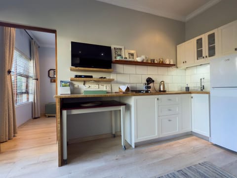 Treehouse at Theebos Apartment in Cape Town