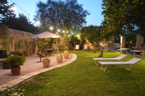 Garden, Garden view, sunbed