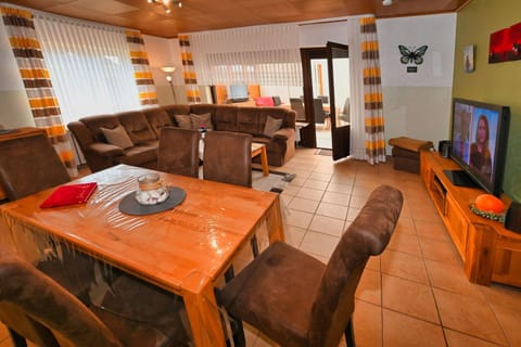 Haus Lily Nr.02 bis zu 6 Personen davon max. 2 Kinder Apartment in Büsum