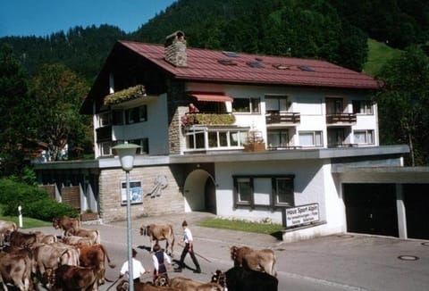 Sport-Alpin-Wohnung-130 Apartment in Oberstdorf